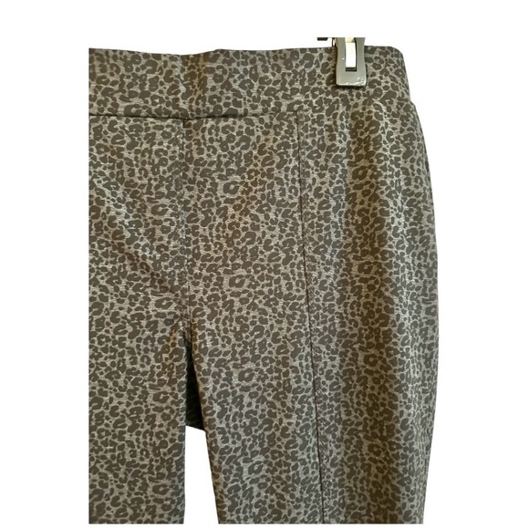 DASH, NWOT, WOMENS, GREY & BLACK, STRETCH, LEOPARD PRINT, PULL-ON PANTS. SIZE M - Picture 5 of 6